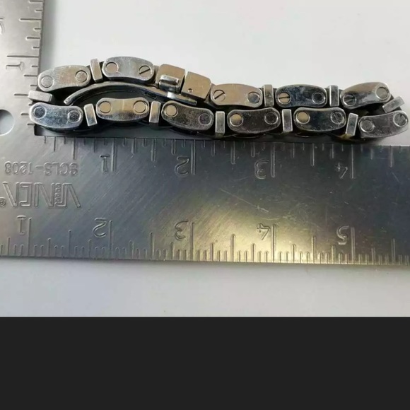 Signed Diamond 💎 Stainless Steel 9 “ EUC - Picture 4 of 5